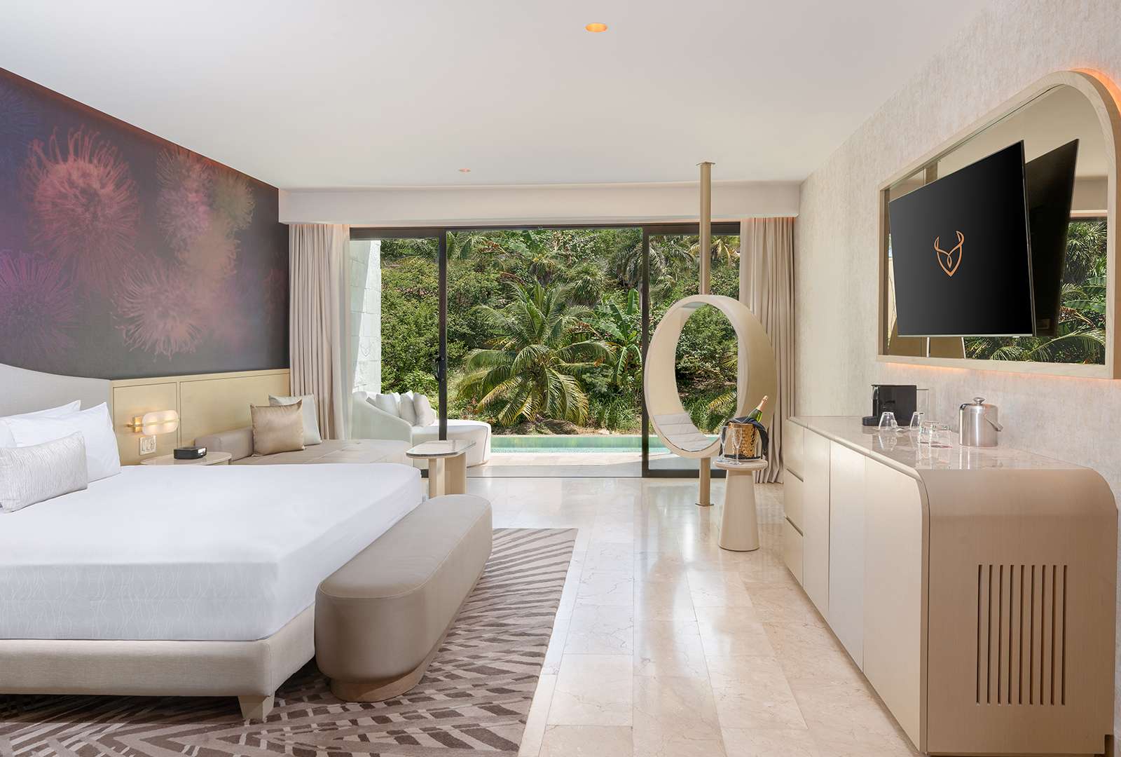 BELOVED TROPICAL-VIEW SWIM-UP SUITE