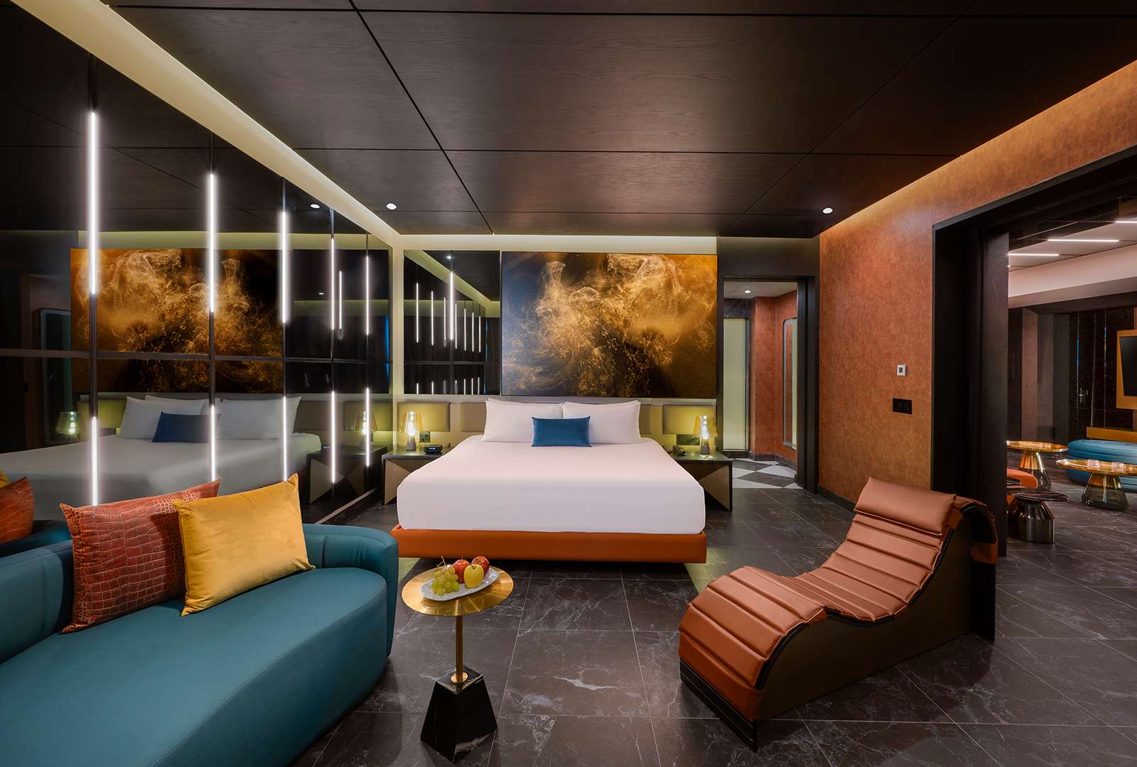 DIAMOND OCEAN-VIEW JACUZZI SUITE